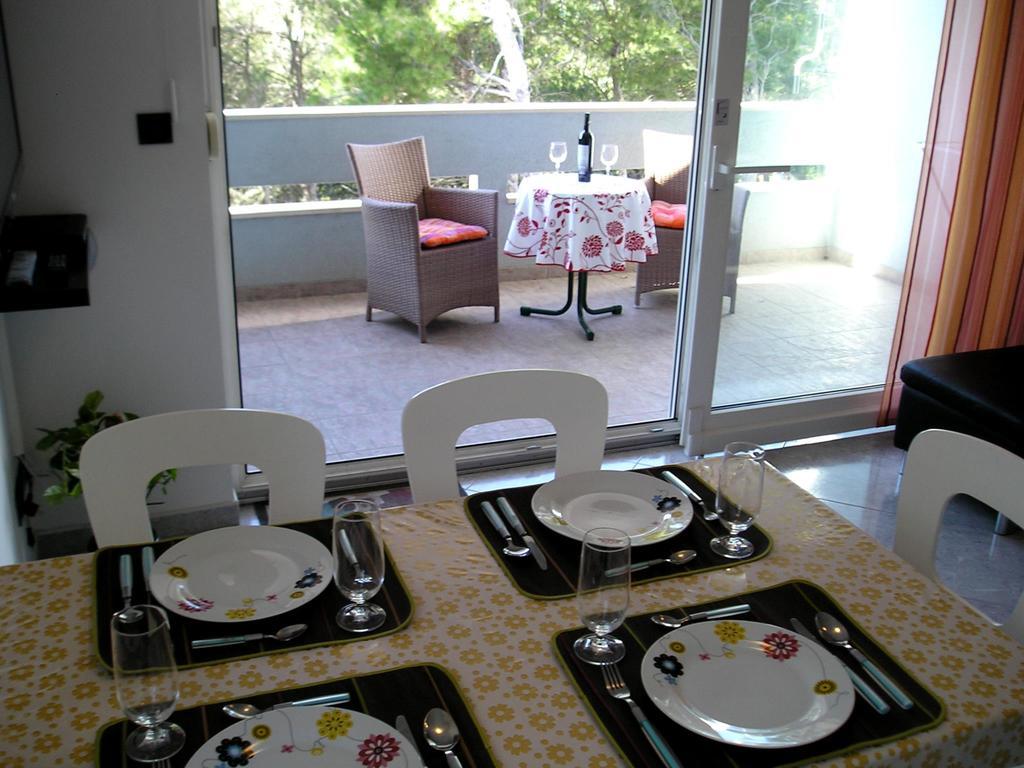 Kristian Apartments ポドストラナ エクステリア 写真