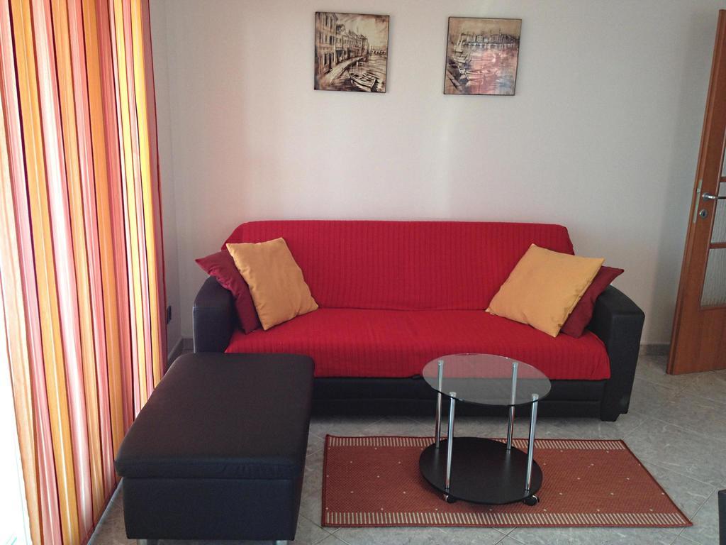 Kristian Apartments ポドストラナ エクステリア 写真