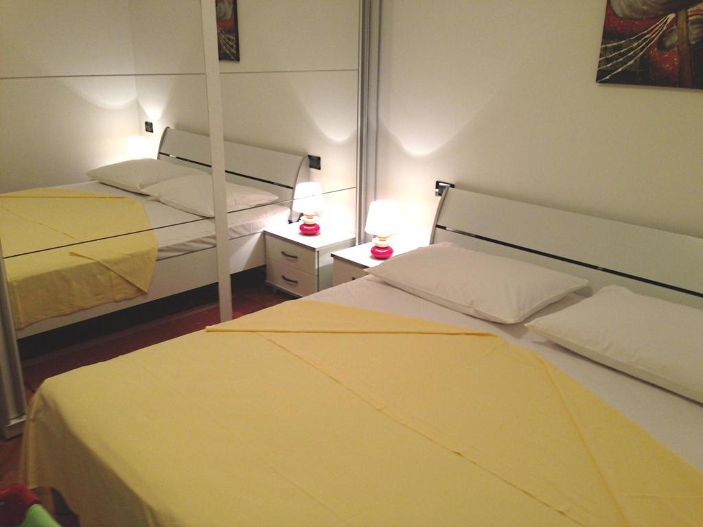 Kristian Apartments ポドストラナ エクステリア 写真
